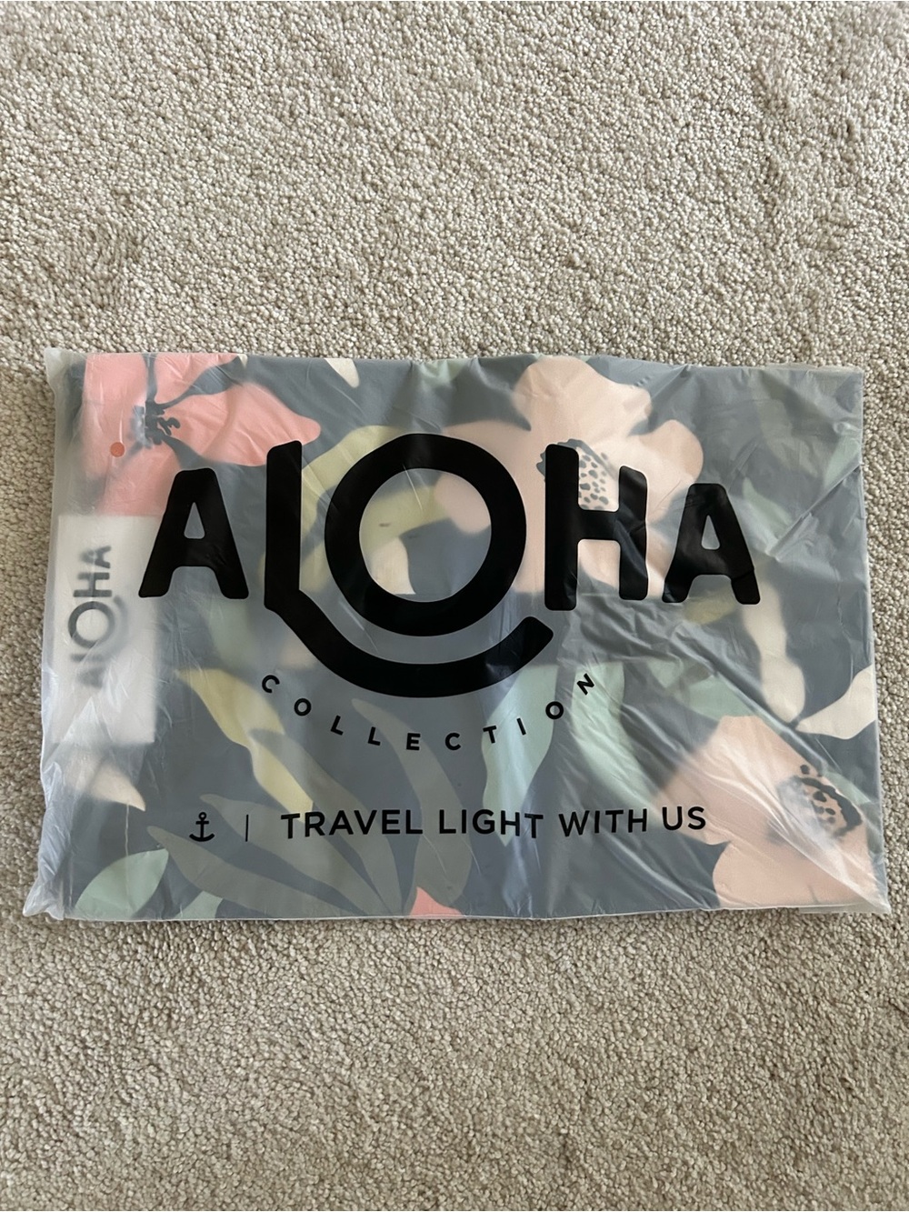 Aloha Collection Floral Travel Bag - Green, Peach, Cream